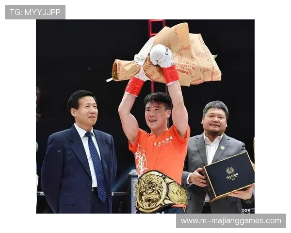 埃斯皮诺萨卫冕战出拳数据全面领先,控制距离显优势 埃斯皮诺萨卫冕战出拳数据全面领先,控制距离显优势