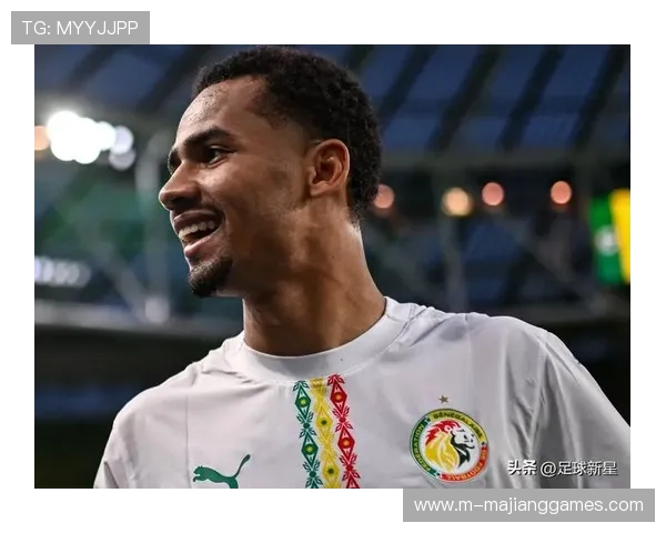 特写：酋长球场气氛沸腾，球迷高歌助威枪手夺冠希望